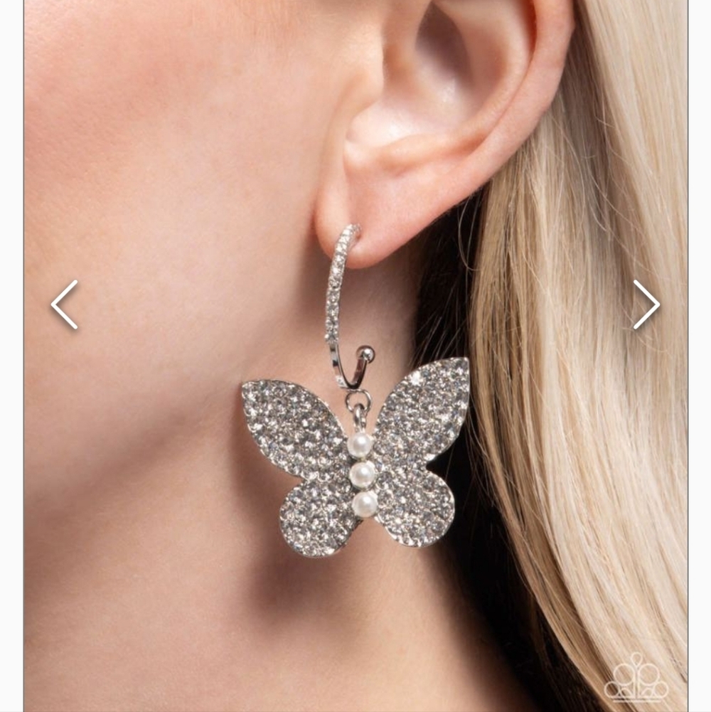 Butterfly Boundary White Silver Pearl Butterfly Rhinestone Hoop Earrings